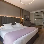 Hotel Giralda Center