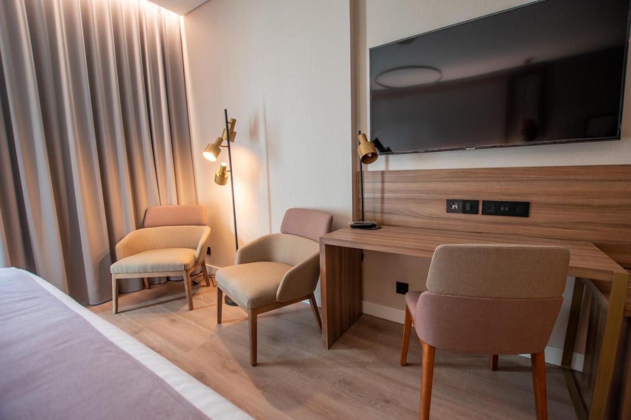 Giralda Center 4* Seville